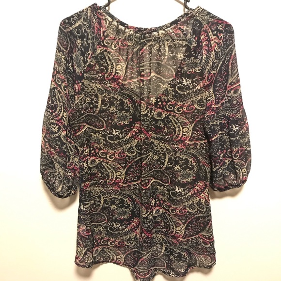 🌻FANG Semi Sheer Paisley V Neck Tunic - Picture 7 of 9